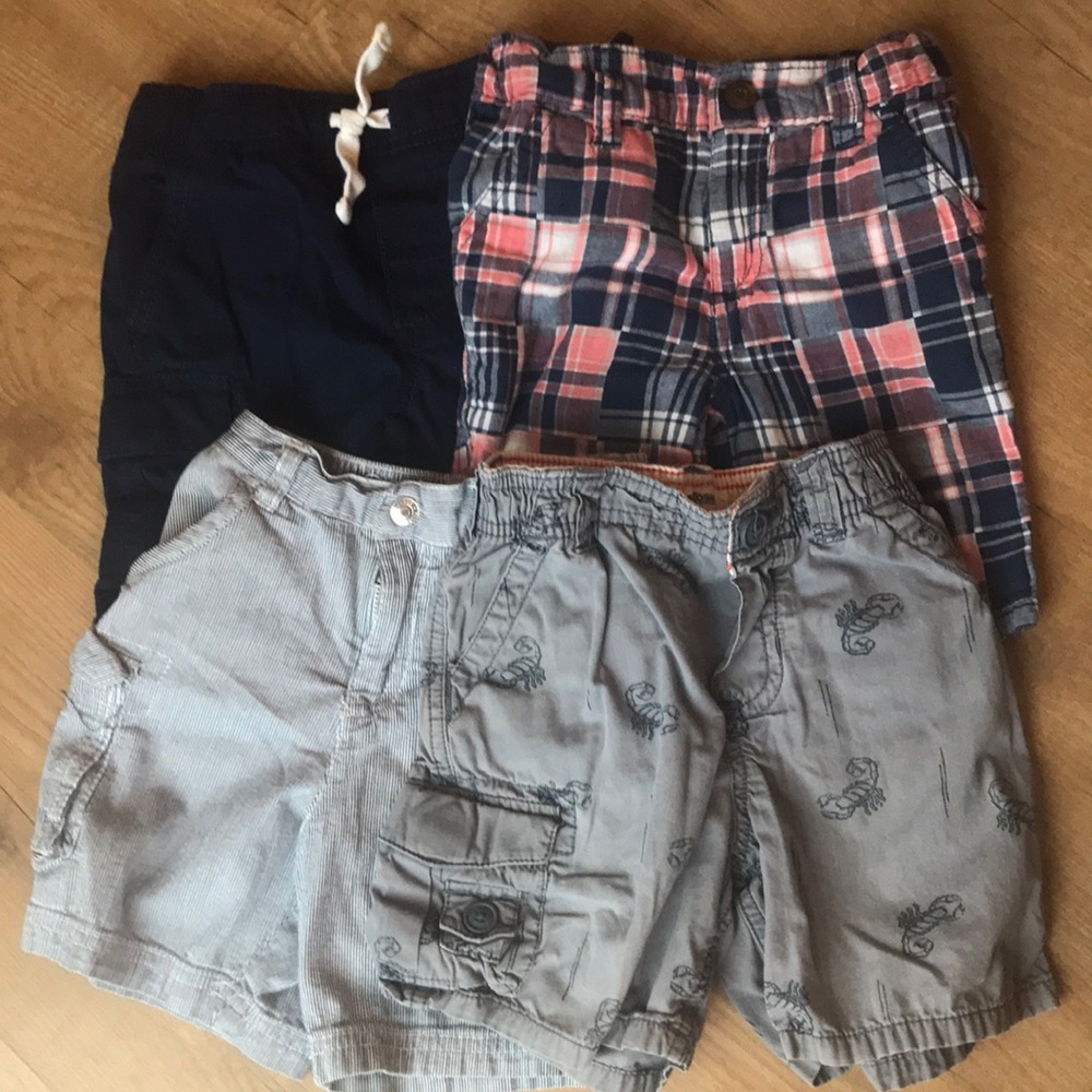 3/$20 Lot of 4 Pair of Boys Shorts 2T